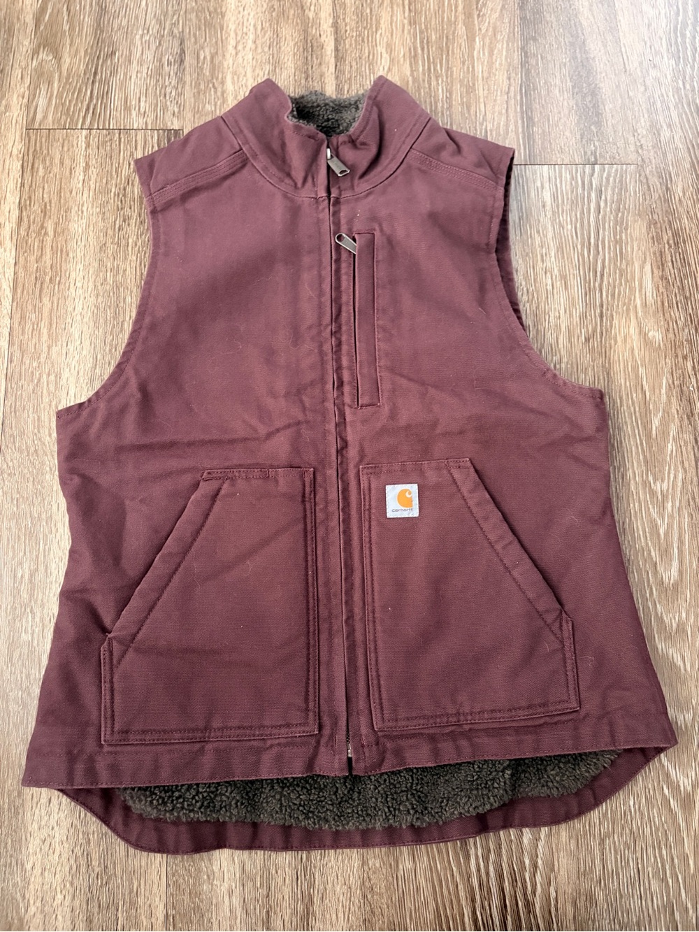 Carhartt women’s XS Maroon Sherpa-Lined Utility Vest